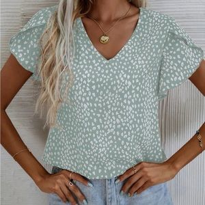 Leopard Petal Sleeve Top